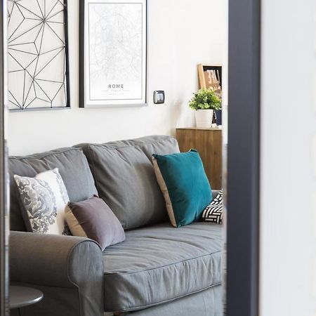 Bmga L Glam Industrial 3-Bed Apartment In Termini Rome Buitenkant foto