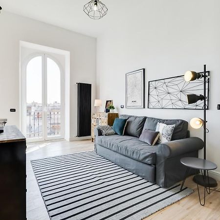 Bmga L Glam Industrial 3-Bed Apartment In Termini Rome Buitenkant foto