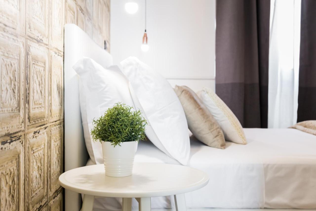 Bmga L Glam Industrial 3-Bed Apartment In Termini Rome Buitenkant foto