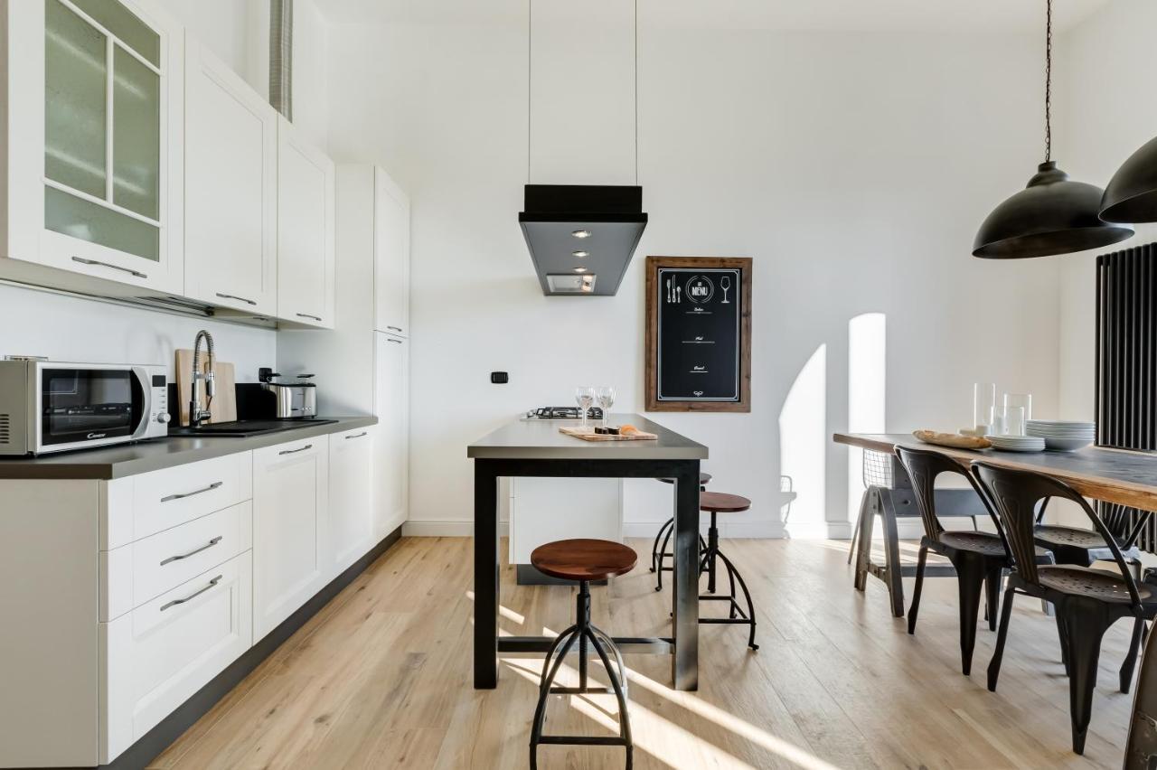 Bmga L Glam Industrial 3-Bed Apartment In Termini Rome Buitenkant foto