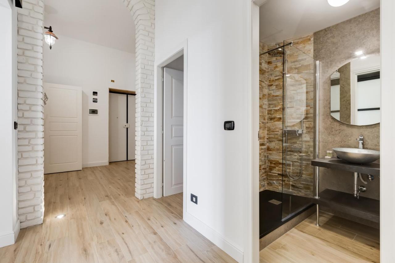 Bmga L Glam Industrial 3-Bed Apartment In Termini Rome Buitenkant foto