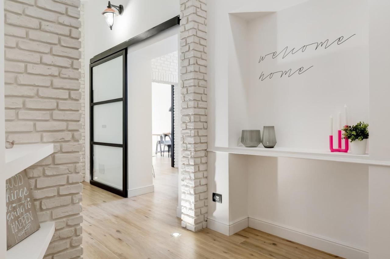 Bmga L Glam Industrial 3-Bed Apartment In Termini Rome Buitenkant foto