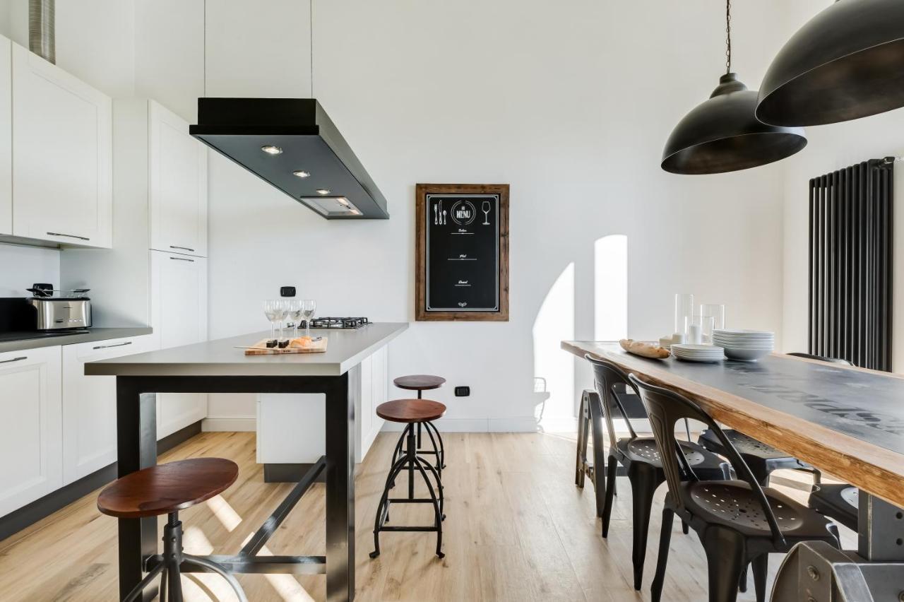 Bmga L Glam Industrial 3-Bed Apartment In Termini Rome Buitenkant foto