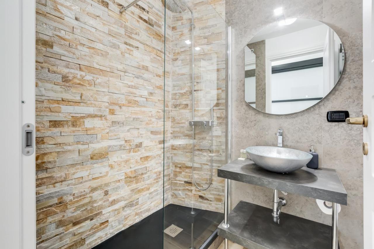 Bmga L Glam Industrial 3-Bed Apartment In Termini Rome Buitenkant foto