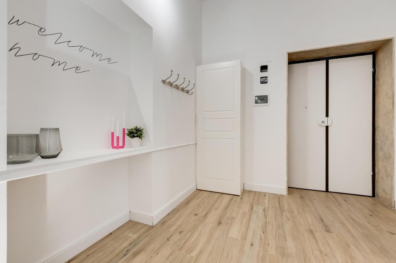 Bmga L Glam Industrial 3-Bed Apartment In Termini Rome Buitenkant foto