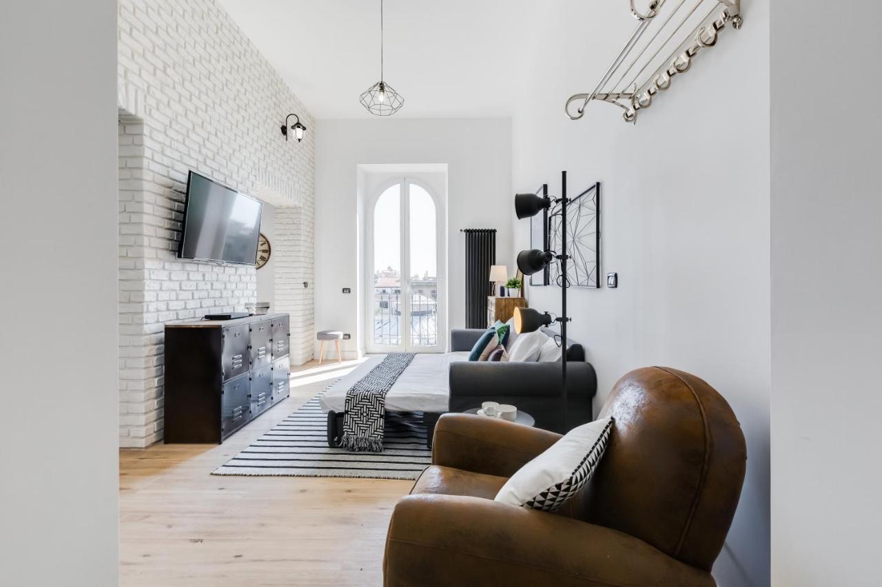 Bmga L Glam Industrial 3-Bed Apartment In Termini Rome Buitenkant foto