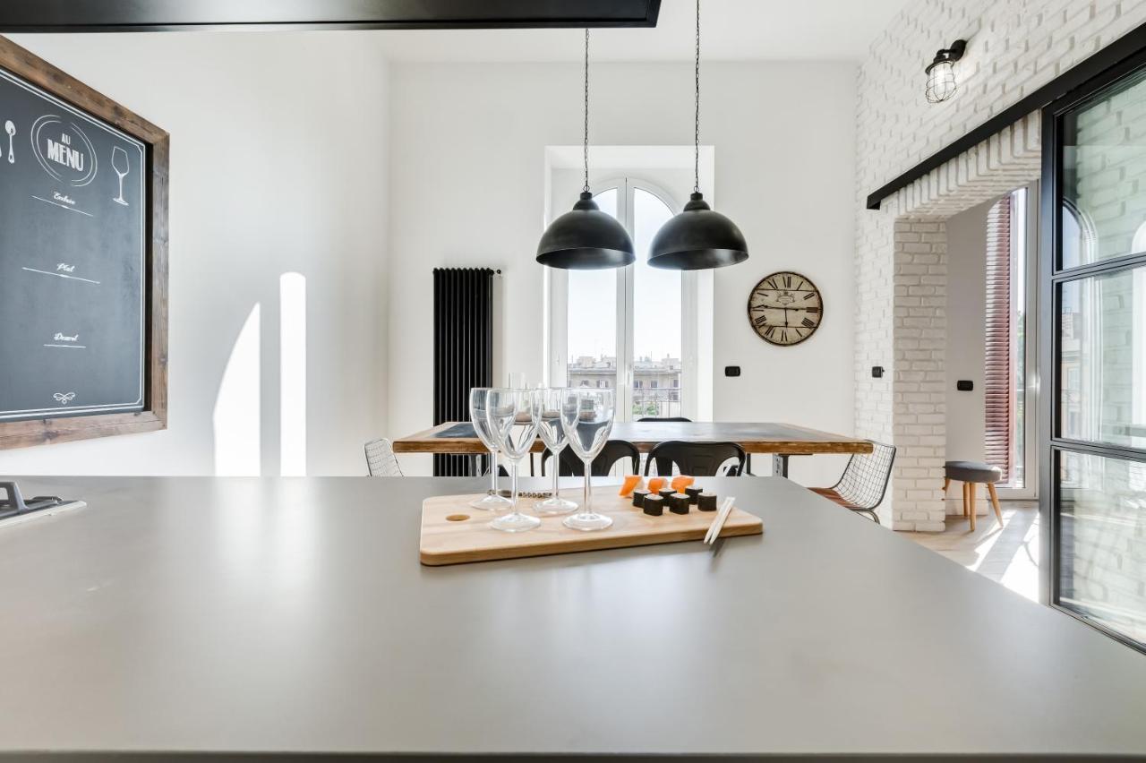 Bmga L Glam Industrial 3-Bed Apartment In Termini Rome Buitenkant foto
