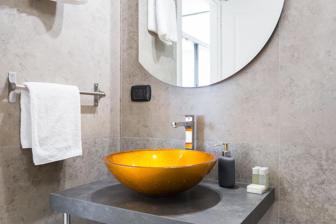 Bmga L Glam Industrial 3-Bed Apartment In Termini Rome Buitenkant foto